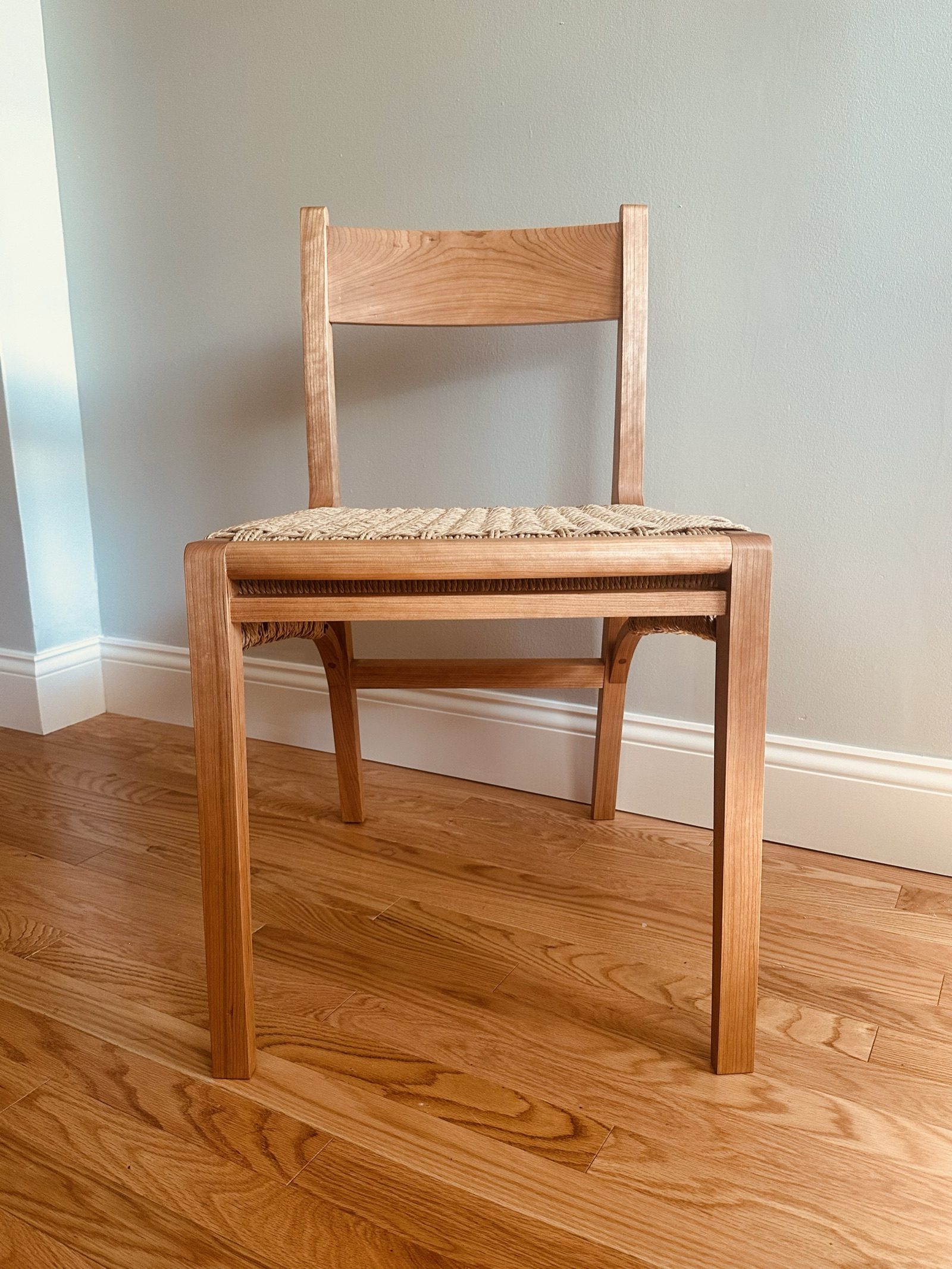 Lupin Chair — front view