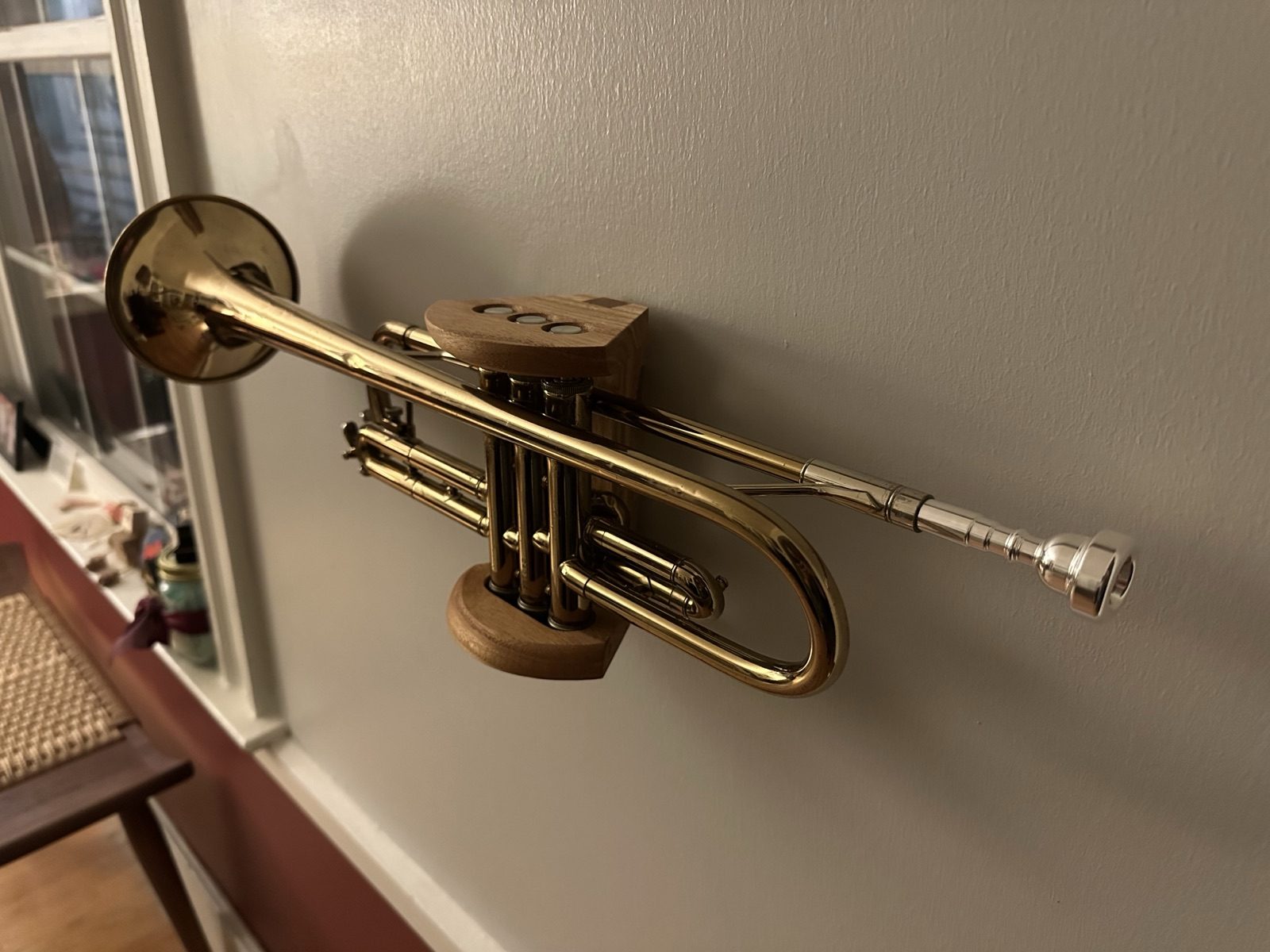 Press Play trumpet wall stand